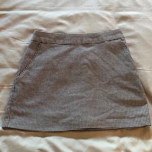 Abercrombie & Fitch Black and White Houndstooth Mini Skirt